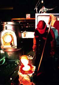 �h���h���̃K���X