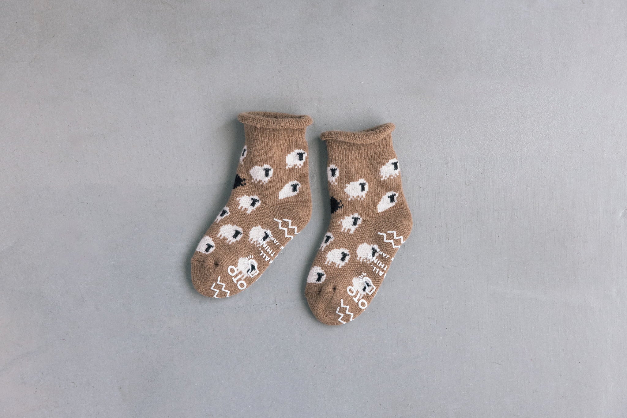 「PILE ROOM SOCKS ”SHEEP”」