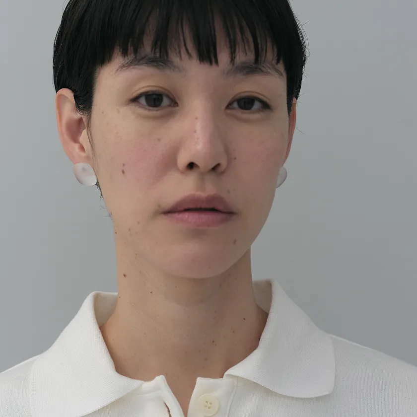 水晶のレクタングルピアス