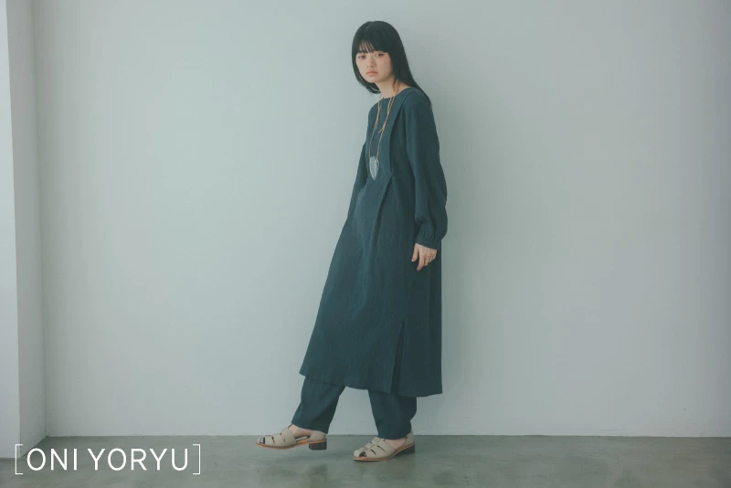 パフタックドレス