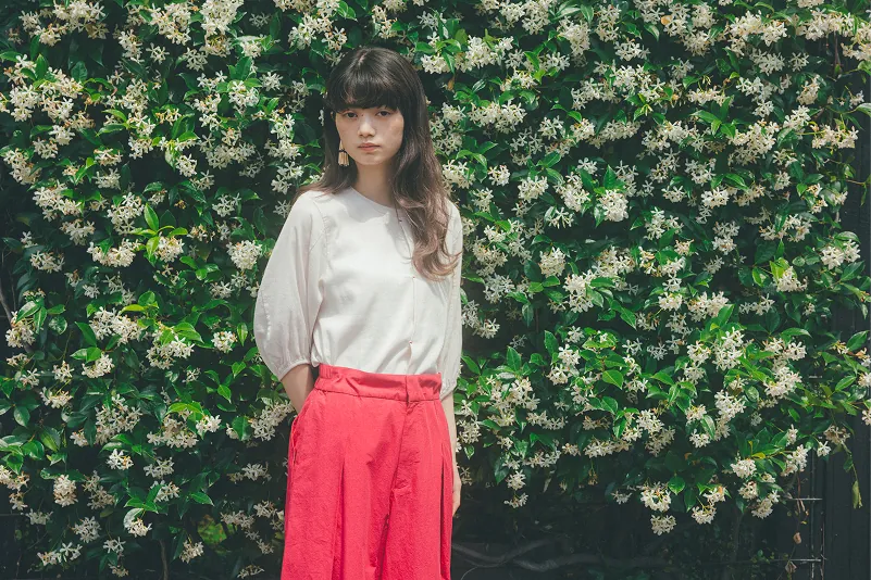 ブルームパフスリーブトップス