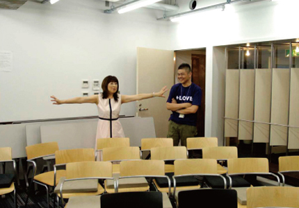 ���~����